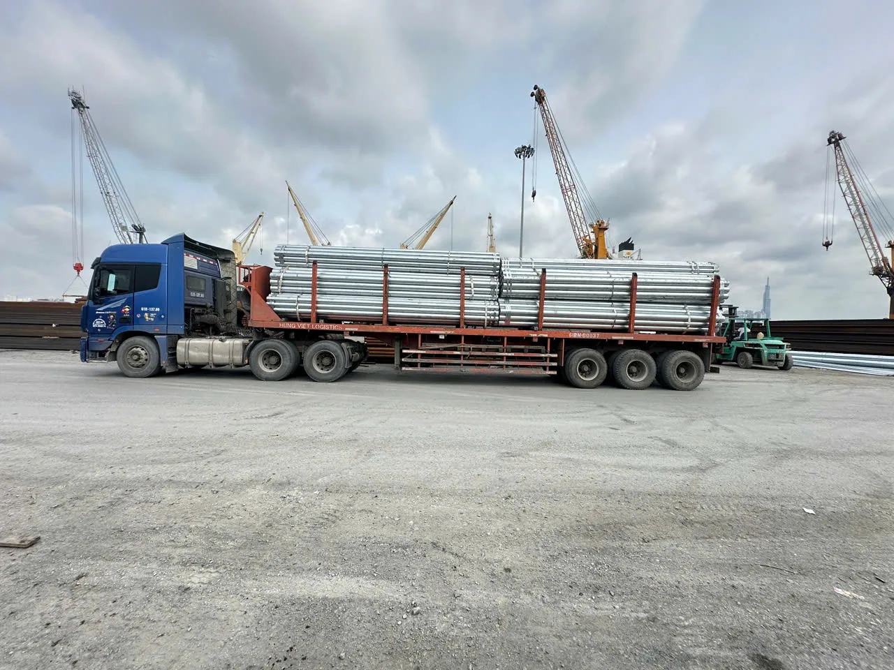 Ống Thép Hàn - Giá, Đặc Điểm và Cách Chọn Lựa Tốt Nhất